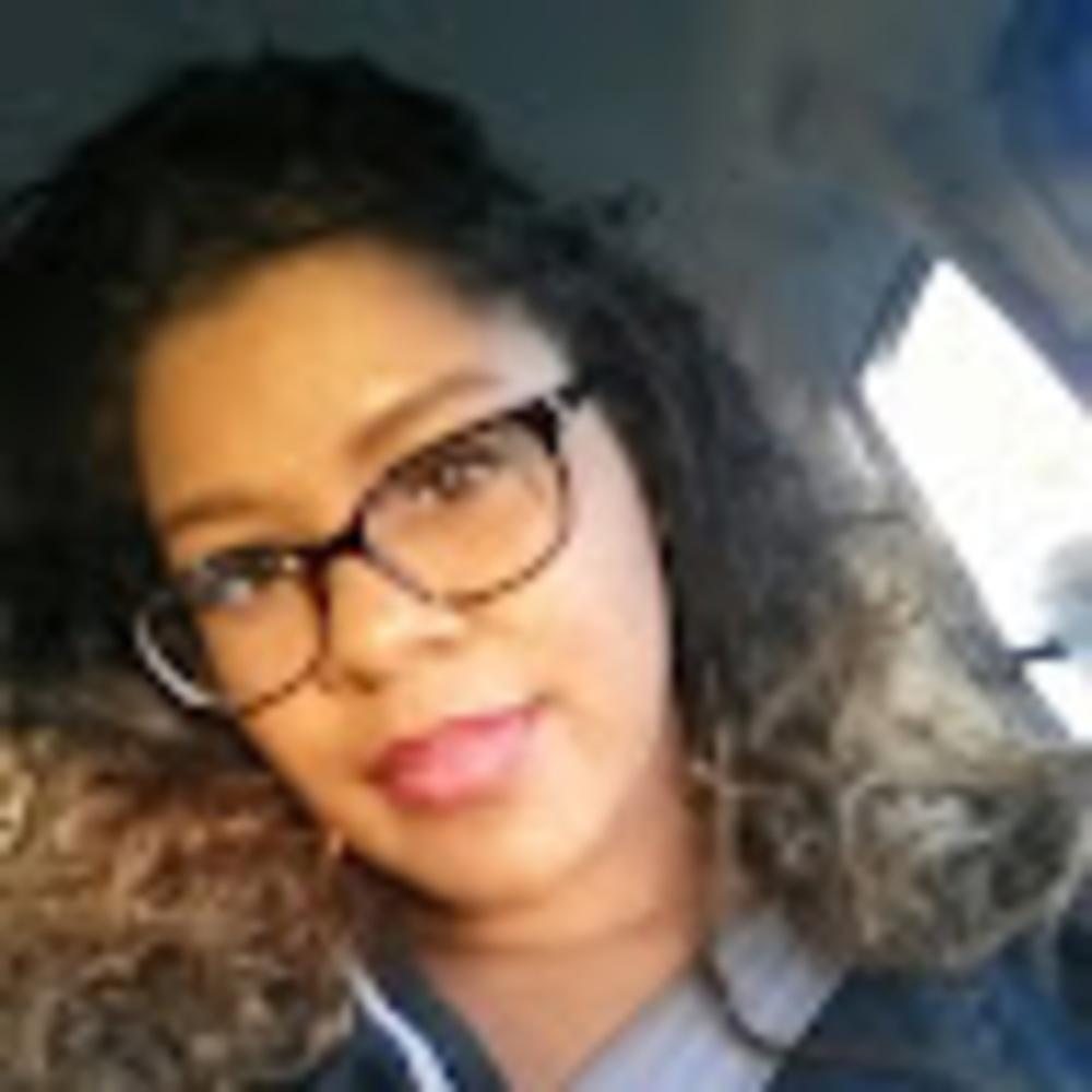 Meet your Posher, Talia